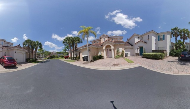 Tuscan Villa 2 Master King suites 5 bd 3.5 bath near Disney POOL HEAT INCLUDED