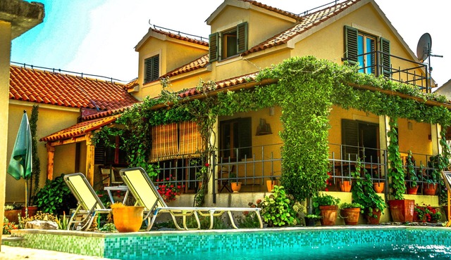 Tuscany-Styled Villa with Superb View of Adriatic and Private Swimming Pool