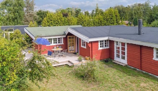 "Tuukka" - 150m from the sea by Interhome