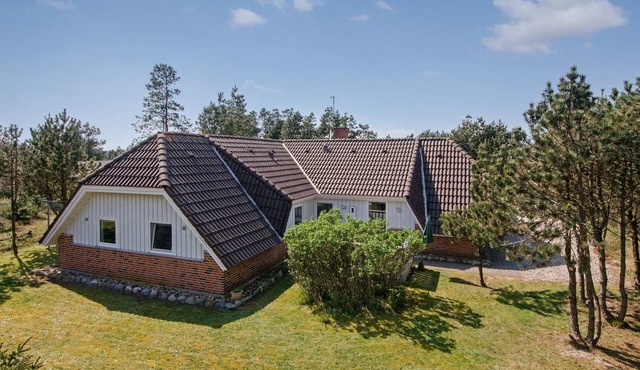 "Tuula" - 1.1km from the sea by Interhome
