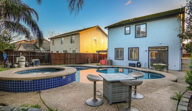 Twelve Bridges Getaway