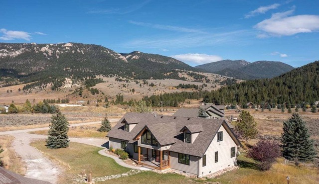 Twin Antler Retreat | Big Sky | Gallatin River