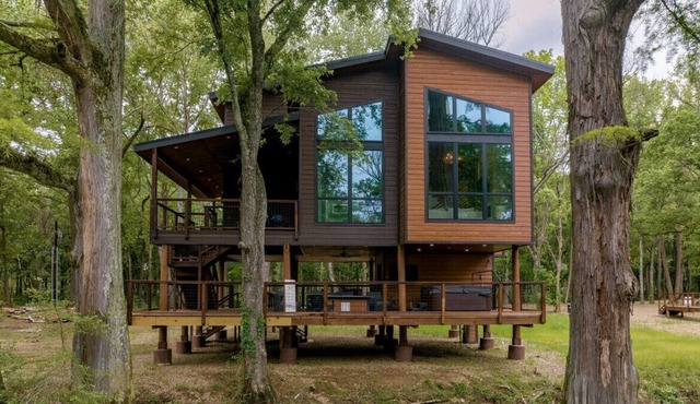 Twin Cypress Luxury Cabin on the River in Broken Bow
