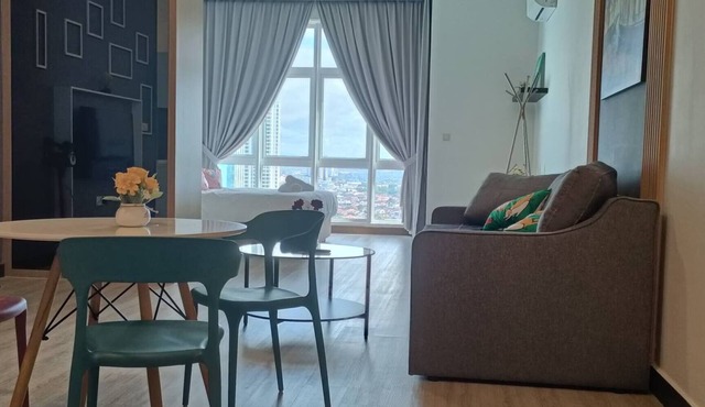 Twin Galaxy Minimalist Studio 2-4Pax CIQ JB Town