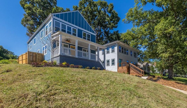 Twin Homes - 8 Bedroom Retreat In Central ATL