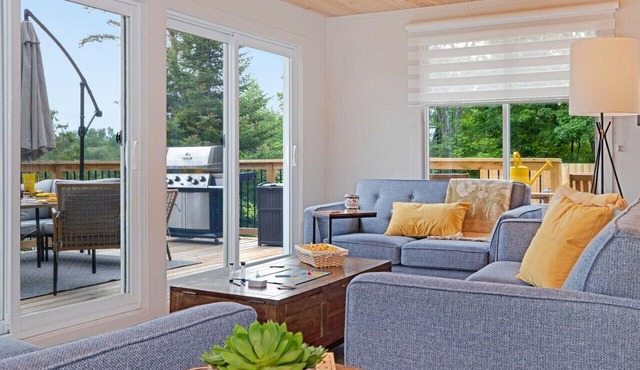 Twin Lake Retreat - Hot Tub & Private Beach
