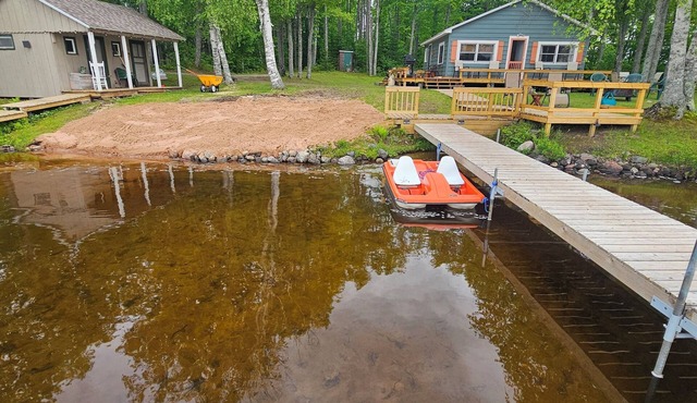 Twin Lakes Cottage on Lake Roland