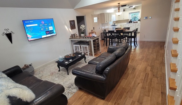 Twin Lakes House - Spacious 4BR/3BA Lake Cumberland- Somernites Cruise -Pets OK