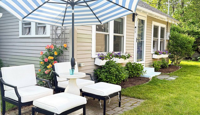 Twin Lights Coastal Cottage