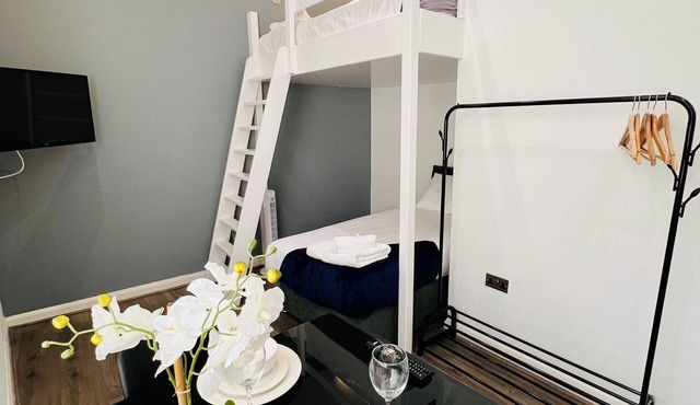 Twin Loft Studio Apartment with a private En-suite shower room