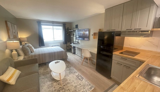 Twin Oaks Extended Stay Studio - 2817 Apt 4