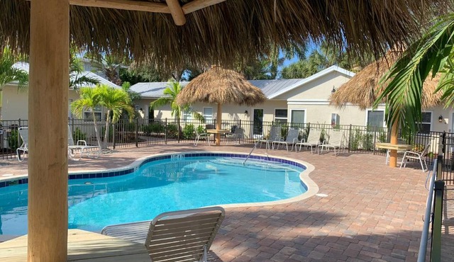 Twin Palms at Siesta