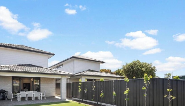 Twin Paradise - 8BR Paradise Point & Palms