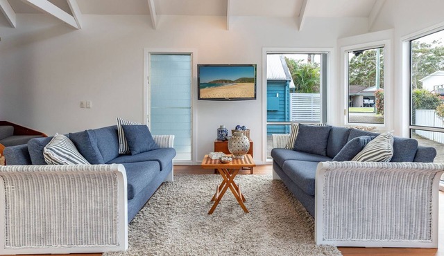 Twin Peaks 2 at Boomerang Beach