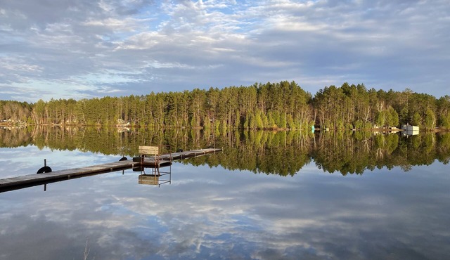 Twin Pines Lake HousenOn beautiful Johnson LakenGwinn, MI