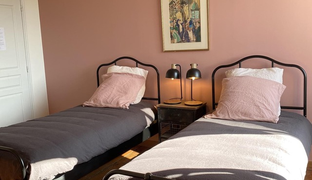 Twin room-Superior-Wet room-Countryside view