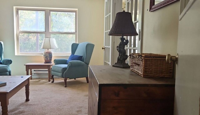 Twin room near Hillsboro