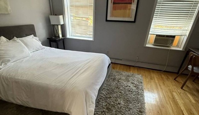 TwinCity 2 BR/1 BA Apt - Rainfall Shower!