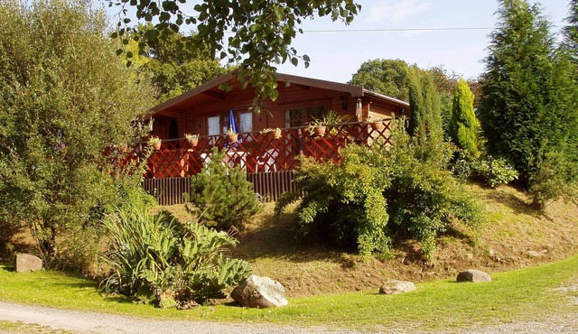 TWINPINES, LLWYNAU FARM, LLANTRISANT - 12 MILES FROM CARDIFF. CF72 8LP. RCT.