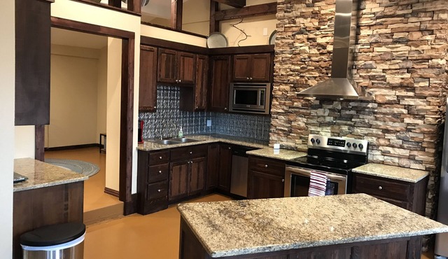 Twisted Branch Retreat at Possum Kingdom Lake. Perfect for large gatherings!