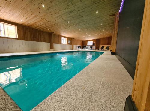 Twitchill Farm Cottages, Indoor Heated Pool, Peak District