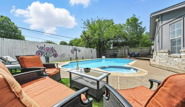Two Adjacent Houses with a Private Pool near DFW and the stadium with game room