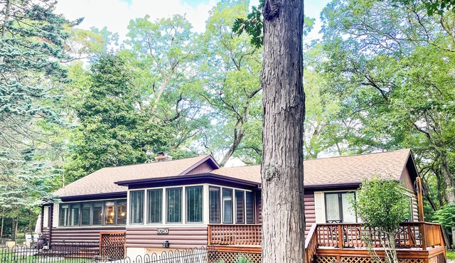 Two Adjacent Homes, 550 FT To Beach, Fire Pit, Pets OK