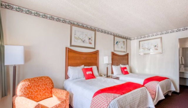 Two Affordable Rooms w/Double Beds & Private Bath – Perfect for Budget Traveler