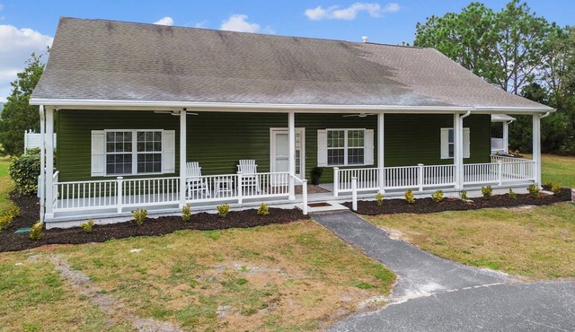 Two Attached Homes/Pool — Ideal for Multi-Family Vacations & Large Groups