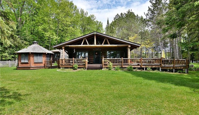 Two Bear Lodge on Lost Land Lake