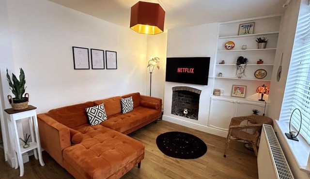 Two Bed Charming Cottage