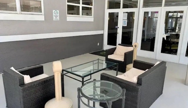 Two bed condo in Parkway Palms Resort mins to Disney World.