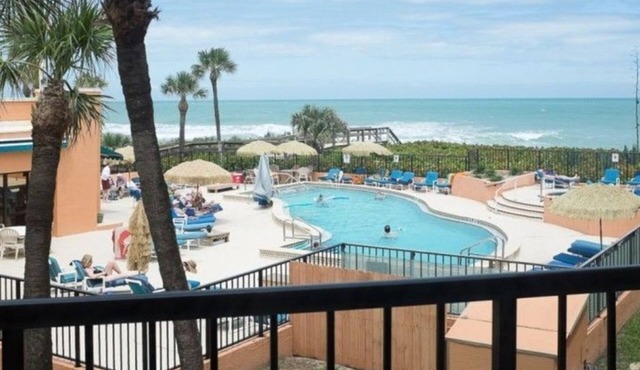 Two Bedroom Ocean Front, Luxury Condo, Indian Harbor, Florida (1926637)