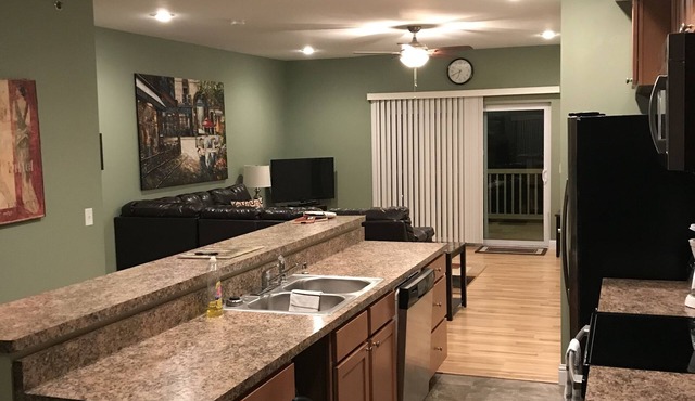 Two bedroom, 2 1/2 bath Condo. Great River Views & Pool!