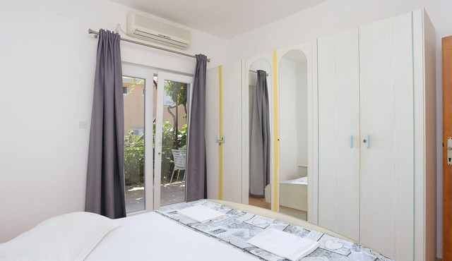Two bedroom apartment with terrace Živogošće - Blato, Makarska (A-1057-a)