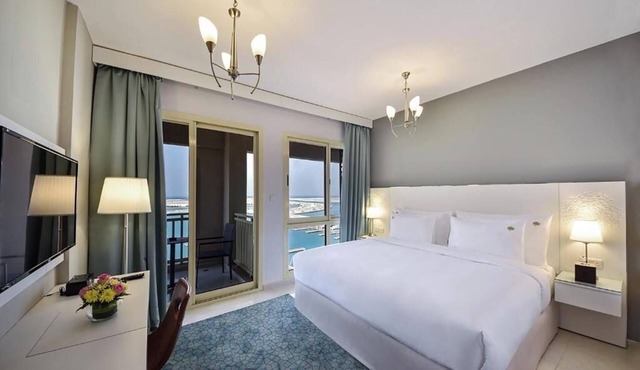 Two Bedroom Apartment Sea View Near Lagoon Marina