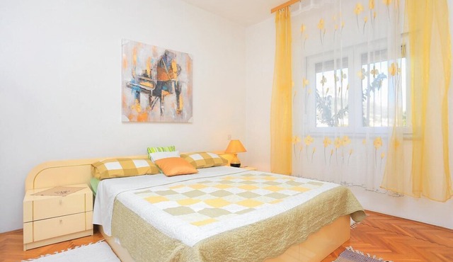Two bedroom apartment with terrace and sea view Kaštel Lukšić, Kaštela (A-13734-a)