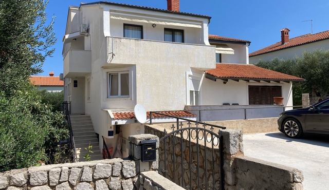 Two bedroom apartment with air-conditioning Mali Lošinj, Lošinj (A-23520-a)