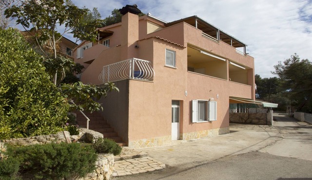 Two bedroom apartment with terrace and sea view Mavarštica, Čiovo (A-12696-c)