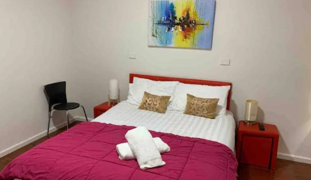 Two Bedroom Apartment near Murray River, Sleeps 4