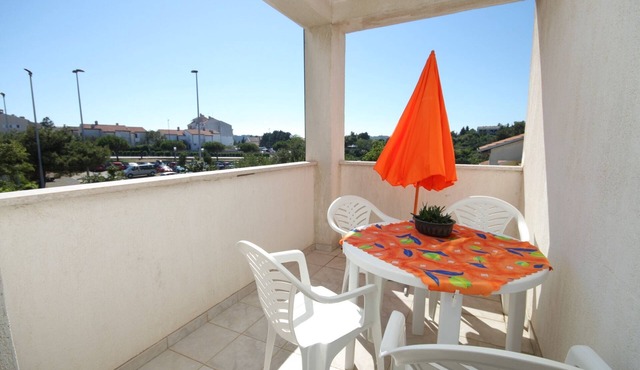 Two bedroom apartment with terrace Mali Lošinj, Lošinj (A-8090-b)
