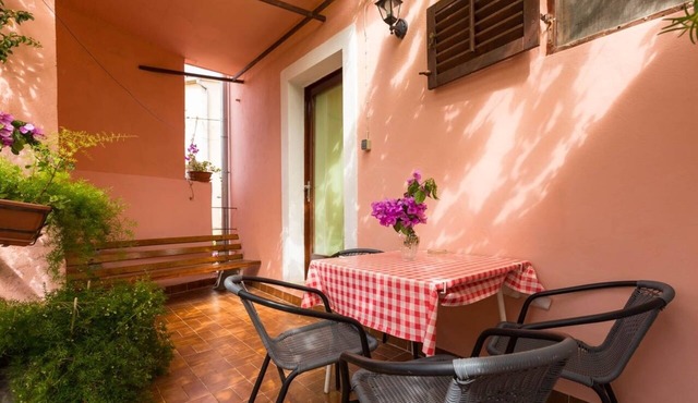 Two bedroom apartment with terrace Mali Lošinj, Lošinj (A-12634-a)