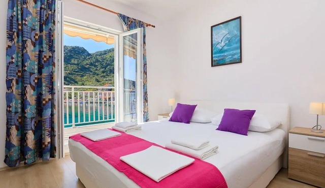 Two bedroom apartment near beach Prožurska Luka, Mljet (A-22332-a)