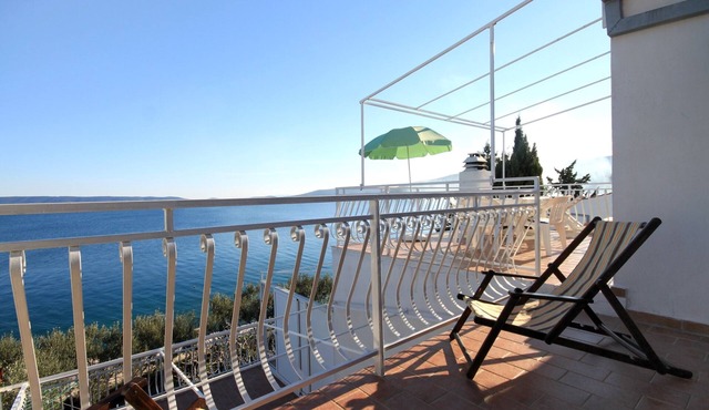 Two bedroom apartment near beach Seget Vranjica, Trogir (A-1051-d)