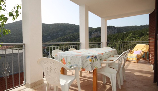 Two bedroom apartment near beach Cove Pokrivenik (Hvar) (A-8673-a)