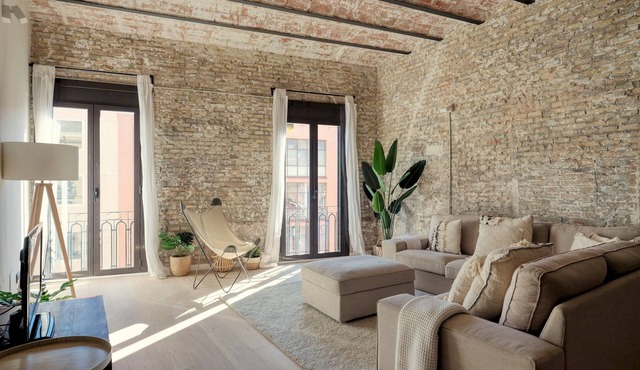 Two Bedroom apartment in Pere IV - You Stylish