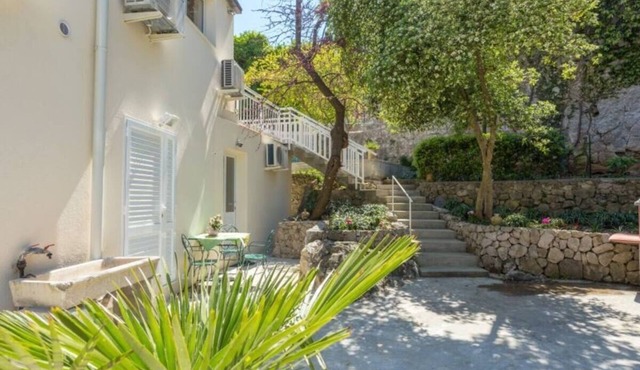 Two bedroom apartment with terrace Dubrovnik (A-4732-c)