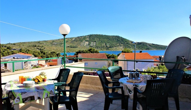 Two bedroom apartment with terrace and sea view Primošten (A-15499-a)