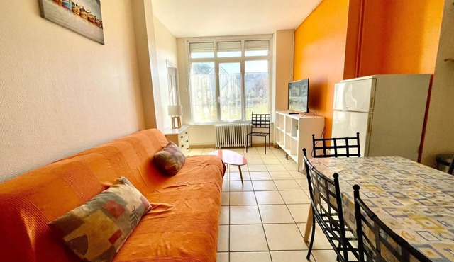 Two-Bedroom Apartment (6 Adults)