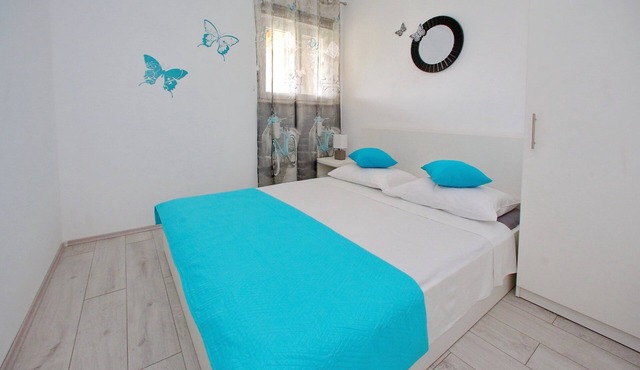Two bedroom apartment with terrace Bibinje, Zadar (A-14436-b)